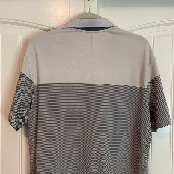 Lululemon Tech Pique Polo Statement Stripe Vapor Asphalt Grey size XL - Picture 10 of 10